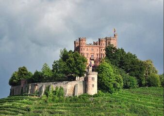 середньовічний замок Schloss Ortenberg